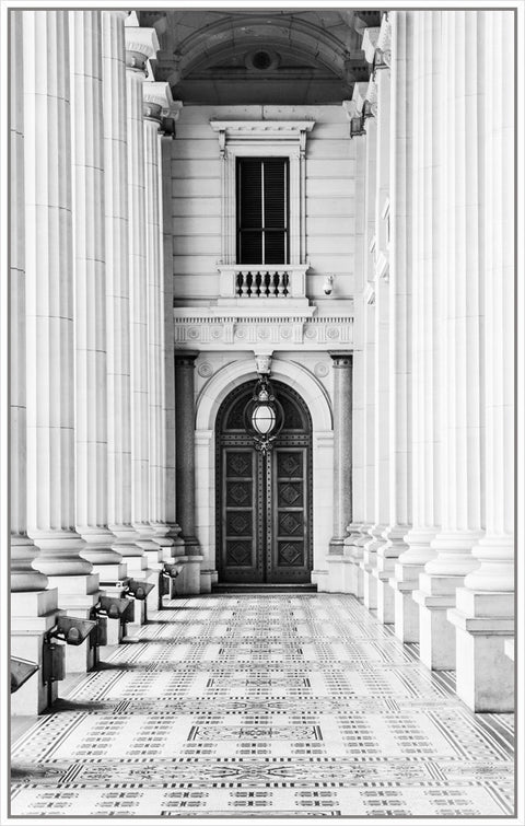 Melbourne Parliment - Black & White